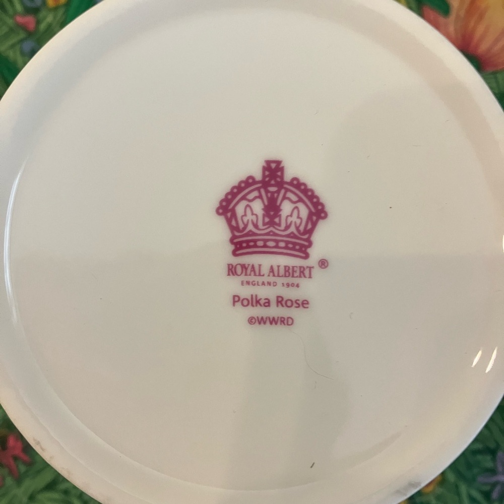 Royal Albert set of two mugs new country roses - Picture 4 of 5